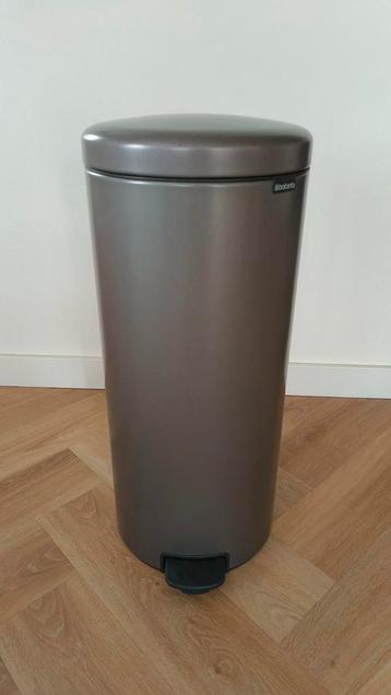 Brabantia Prullenbak (NewIcon Pedal Bin Platinum 30L) beschikbaar voor biedingen