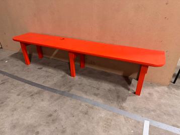 Werktafel voor kinderen - 244cm lang beschikbaar voor biedingen