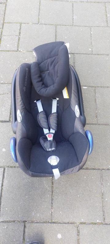 maxi-cosi + family fix beschikbaar voor biedingen