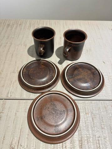 Arabia Ruska Koffiekopjes met Schotels beschikbaar voor biedingen