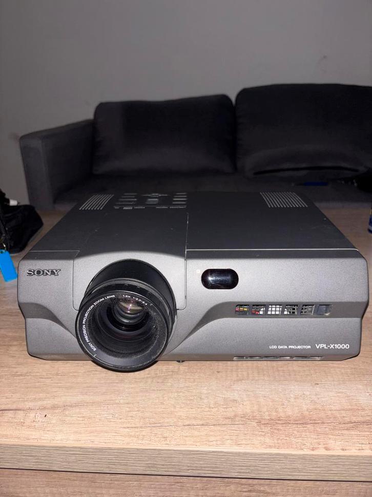 Sony VPL-X1000 Projector -, Audio, Tv en Foto, Beamers, Gebruikt, LCD, Overige resoluties, Ophalen of Verzenden