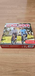 Monopoly Stella - Familie Editie, Vijf spelers of meer, Ophalen of Verzenden, Zo goed als nieuw, Hasbro