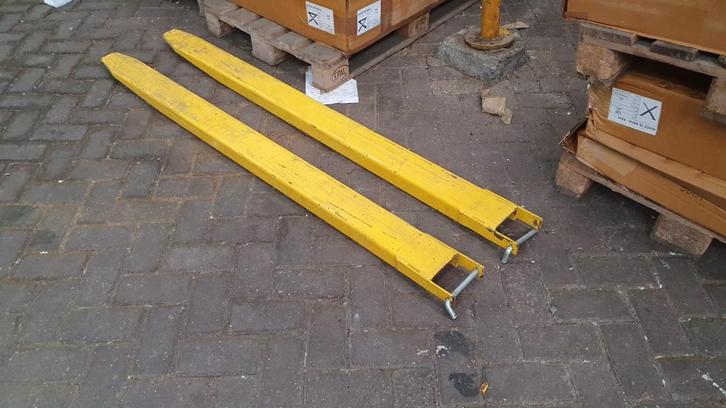 Set heftruck verlenglepels gesloten type 10cm 1,8mtr lang, Doe-het-zelf en Verbouw, Gereedschap | Machine-onderdelen en Toebehoren