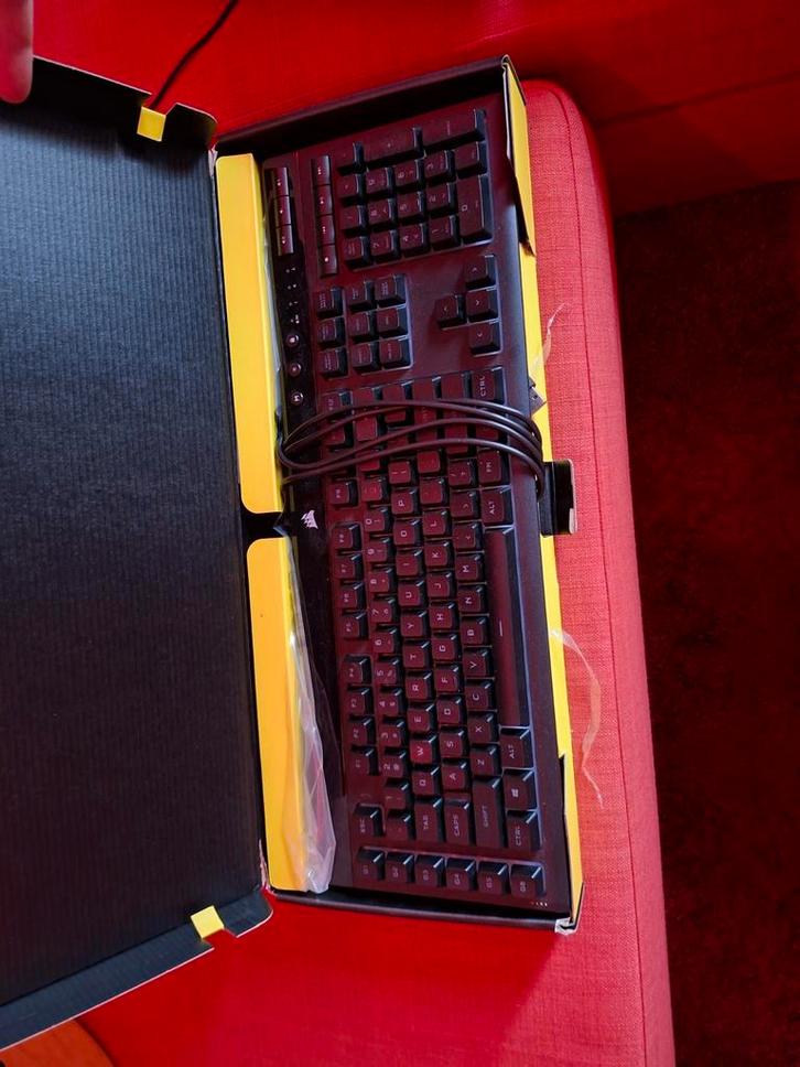 Corsair K55 RGB Pro Gaming Toetsenbord, Computers en Software, Toetsenborden, Ophalen of Verzenden
