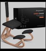Ergonomische kniestoel met rugleuning merk: xergonomic, Huis en Inrichting, Ophalen, Zo goed als nieuw, Grijs, Bureaustoel