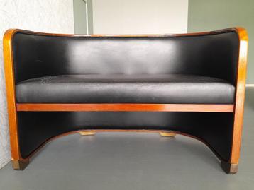bankje kantoor, hal interieur antique Studio Gobal Wernicke  beschikbaar voor biedingen