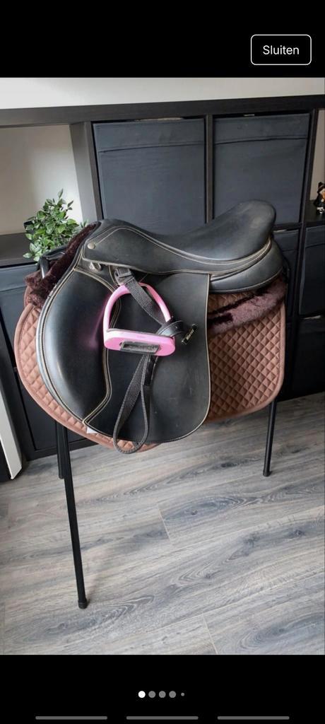 Springzadel wintec 16,5 inch zwart, Dieren en Toebehoren, Paarden en Pony's | Zadels, Gebruikt, Springen, Ophalen of Verzenden