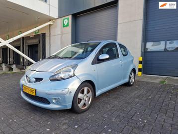 Toyota Aygo 1.0-12V Sport AUTOMAAT AIRCO beschikbaar voor biedingen