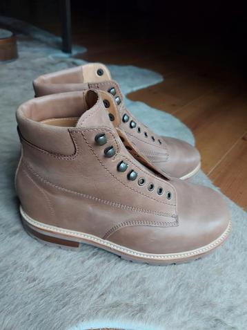 Nieuwe orthopedische schoenen Albers beschikbaar voor biedingen