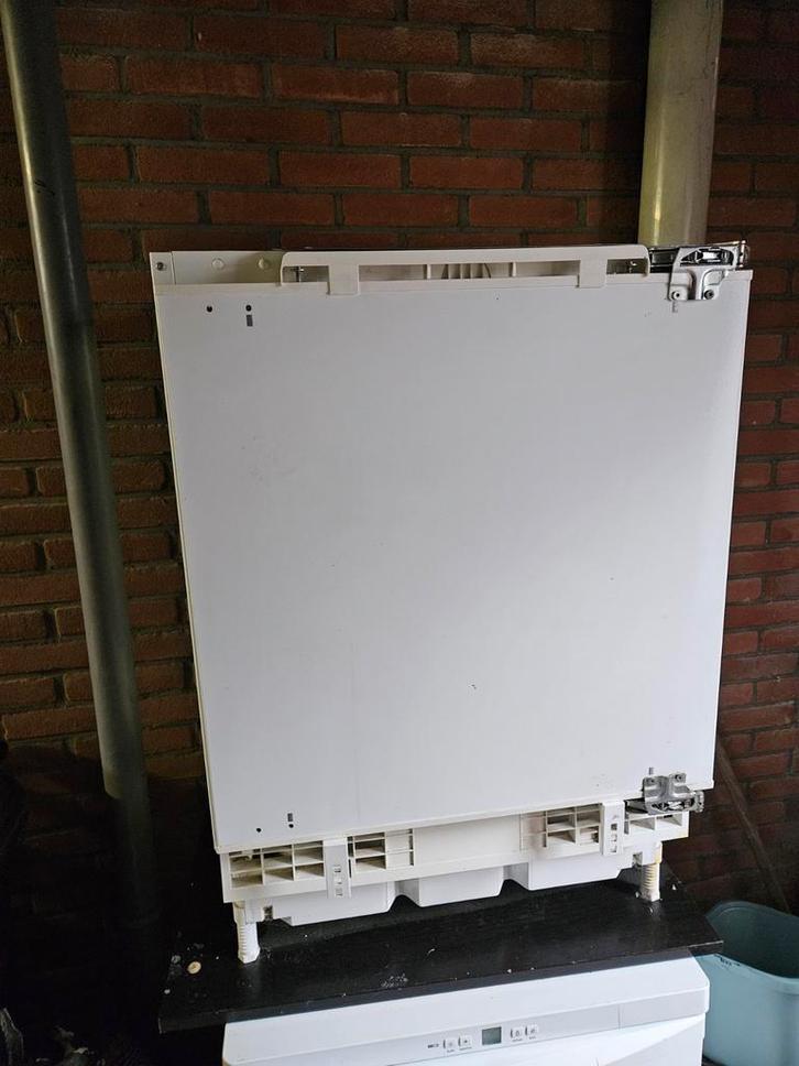 Bosch inbouwkoelkast- Perfect voor Kleine Keukens!, Witgoed en Apparatuur, Koelkasten en IJskasten, Gebruikt, Zonder vriesvak