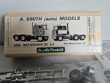 A. Smith modells Mack 700 Interstater Romijn white metal kit beschikbaar voor biedingen