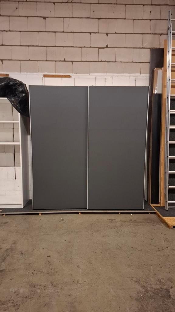 Schuifdeurkast - Ruime Opbergkast, Huis en Inrichting, Kasten | Kledingkasten, Gebruikt, 200 cm of meer, 200 cm of meer, 50 tot 75 cm