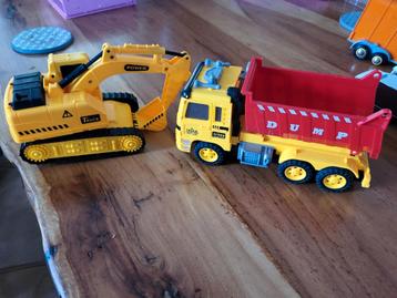 Mooie set met truck / dumper en kraan beschikbaar voor biedingen