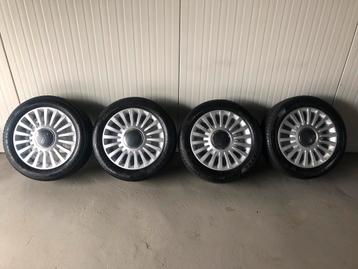 Mooie set velgen banden fiat 500 .. 185/55/15 beschikbaar voor biedingen
