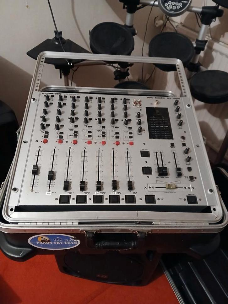 Behringer DX1000 Pro Mixer, Muziek en Instrumenten, Mengpanelen, Gebruikt, 5 tot 10 kanalen, Microfooningang, Ophalen of Verzenden