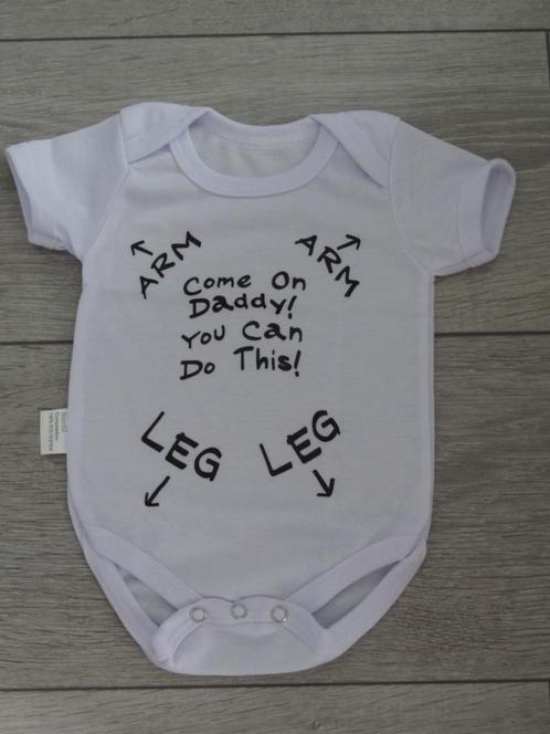NIEUW! Rompertje Wit 3-6 Mnd Come On Daddy! >Snelle Verzendi, Kinderen en Baby's, Babykleding | Maat 62, Nieuw, Jongetje of Meisje