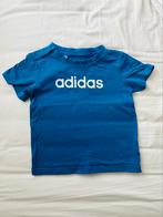 Blauwe shirt met witte letters Adidas, Kinderen en Baby's, Babykleding | Maat 86, Adidas, Verzenden, Zo goed als nieuw, Jongetje