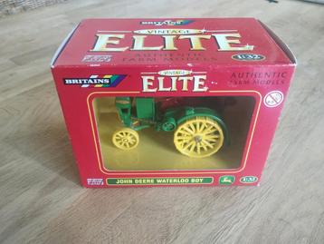 Britains John Deere Waterloo Boy 1:32 - 40523 beschikbaar voor biedingen