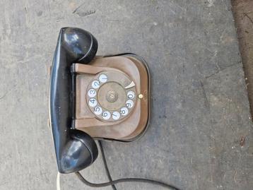 Vintage / brocante / curiosa draaischijf telefoon beschikbaar voor biedingen