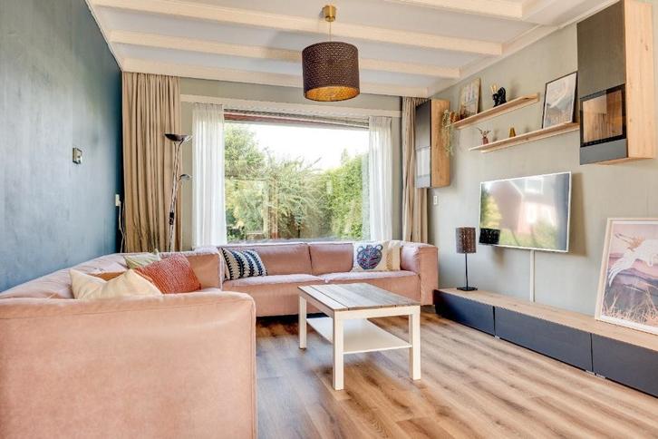 Tv Meubel, Huis en Inrichting, Kasten | Televisiemeubels, Zo goed als nieuw, 150 tot 200 cm, 150 tot 200 cm, 25 tot 50 cm, Ophalen