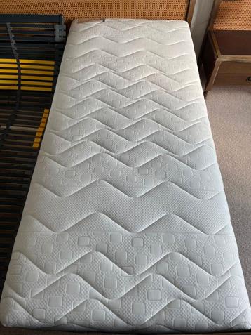2x pocketvering matras 90x200 - Goede Staat! beschikbaar voor biedingen