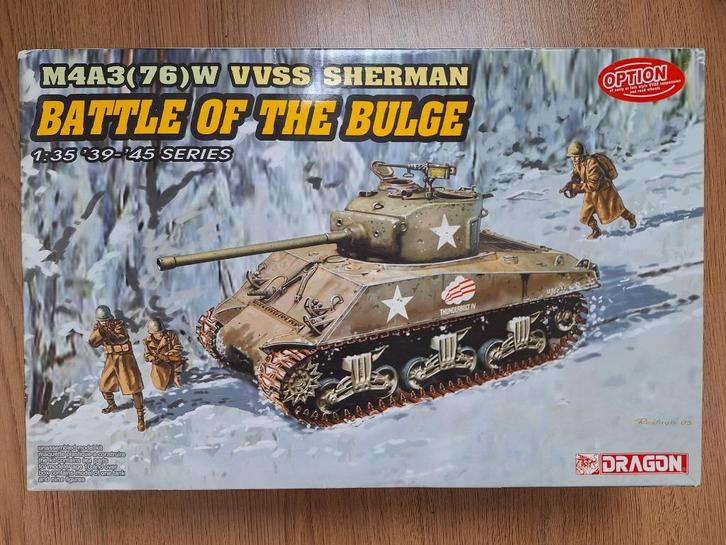 1:35 1/35 Dragon M4A3(76)W VVSS Sherman Battle of the Bulge, Hobby en Vrije tijd, Modelbouw | Auto's en Voertuigen, Zo goed als nieuw