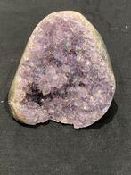 Aura amethist cluster, Verzamelen, Mineralen en Fossielen, Ophalen of Verzenden, Mineraal