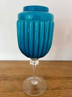 Blauwe Opaline Vaas Jaren 60, Antiek en Kunst, Antiek | Glas en Kristal, Ophalen of Verzenden