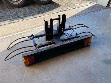 Fietsendrager voor trekhaak beschikbaar voor biedingen