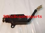 Zadelslot motor origineel Sym Mio 35870-A8B-000 Gebruikt, Ophalen of Verzenden, 50ccscooterparts, Info@50cc-scooterparts.nl, Veen