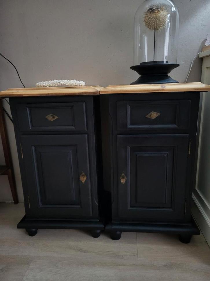 Luxe Set nachtkastjes massief hout prachtig, Huis en Inrichting, Kasten | Ladekasten, Gebruikt, Minder dan 100 cm, Minder dan 50 cm