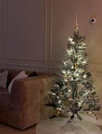 Besneeuwde kerstboom inclusief verlichting., Diversen, Ophalen of Verzenden, Zo goed als nieuw