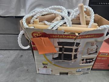 Houten Babyschommel - Holzbabyschaukel beschikbaar voor biedingen