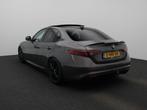 Alfa Romeo Giulia 2.0T B-Tech | Bi-Xenon Koplampen | Schuif/, Automaat, Achterwielaandrijving, 4 cilinders, Leder