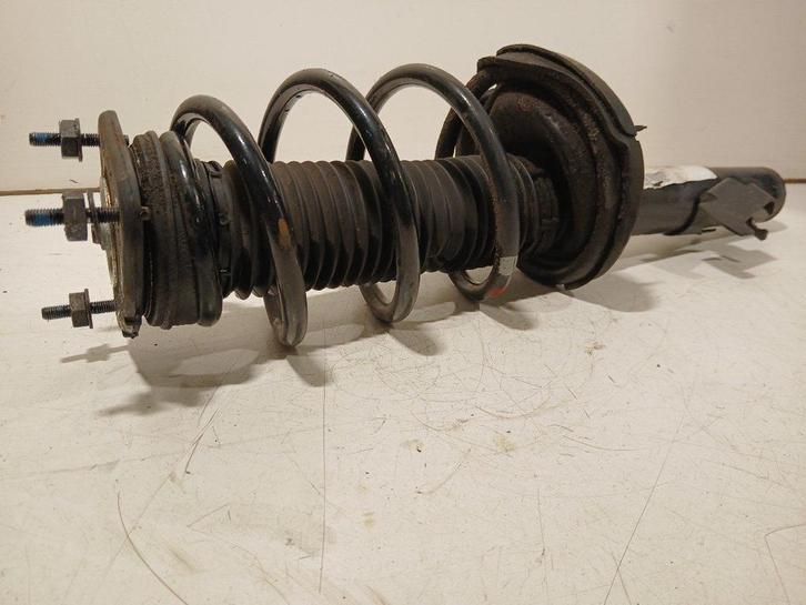 Veerpoot links voor Volvo V40, Auto-onderdelen, Ophanging en Onderstel, Volvo, Gebruikt, Herkomst onderdeel bekend, 12 maanden garantie