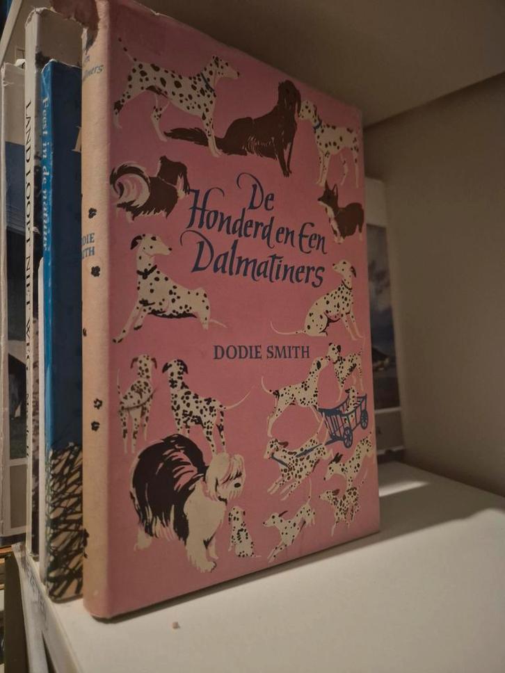 De Honderd en Een Dalmatiërs - Dodie Smith, Boeken, Kinderboeken | Jeugd | onder 10 jaar, Gelezen, Fictie algemeen, Ophalen of Verzenden