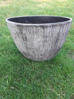 Bloempot grijs, in goede staat, 34x17x27 cm, Tuin en Terras, Bloempotten, 25 tot 40 cm, Binnen, Ophalen of Verzenden, Zo goed als nieuw