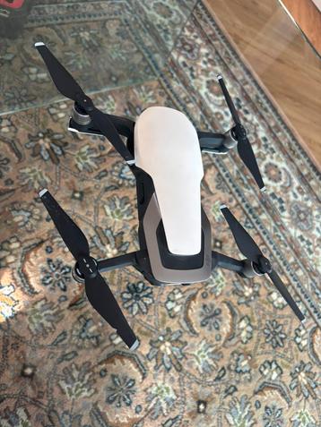 Dji Mavic Air Model: U11X incl toebehoren beschikbaar voor biedingen