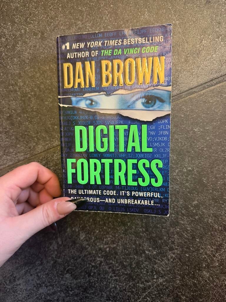 Digital Fortress - Dan Brown - Thriller, Ophalen of Verzenden, Zo goed als nieuw, Nederland