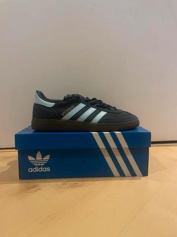 Adidas Spezial Handball “Blue” maat 42. beschikbaar voor biedingen