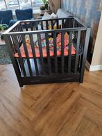 Zwarte box met opberglade op wieltjes (TWF), Kinderen en Baby's, Babywiegjes en Ledikanten, Ophalen, Gebruikt, Overige typen