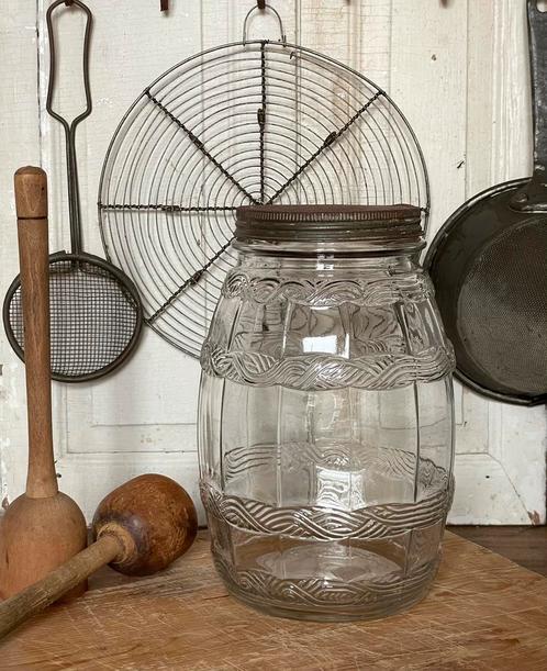 Brocante oude glazen pot / snoeppot met schroef deksel, Antiek en Kunst, Curiosa en Brocante, Ophalen of Verzenden