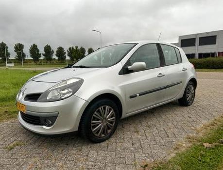 Renault Clio 1.4 16V 72KW Auth 5-DRS E4 2006 Grijs.   Nap✅, Auto's, Renault, Particulier, Clio, Benzine, C, Hatchback, Handgeschakeld