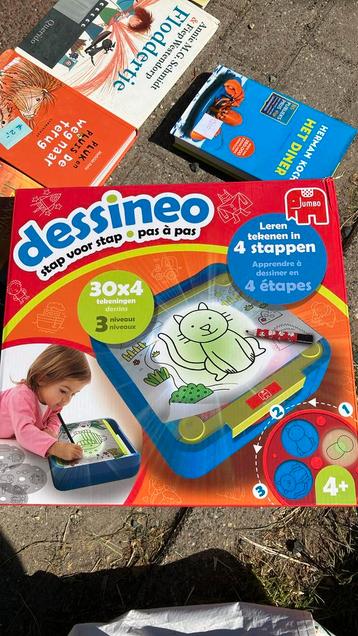 Dessineo - in 4 stappen leren tekenen. beschikbaar voor biedingen