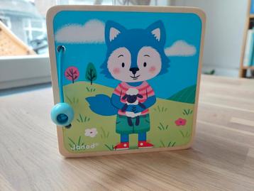 Houten boekje van Janod beschikbaar voor biedingen