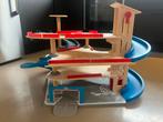 Houten Speelgoed Garage met Helikopterplatform, Ophalen of Verzenden, Gebruikt, Jongen of Meisje
