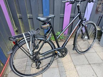 Te koop zwarte Cannondale Street sportfiets dames, maat 53. beschikbaar voor biedingen