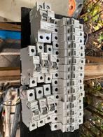 24 stuks installatie automaat 16A, Ophalen of Verzenden, Zo goed als nieuw, Overige typen