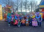 Complete loopgroep inclusief 38 pakken voor carnaval, Ophalen, Zo goed als nieuw, Carnaval, Accessoires