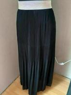 Amelie & Amelie mooie lange zwarte plisse rok mt 38 ZGAN, Kleding | Dames, Maat 38/40 (M), Zwart, Ophalen of Verzenden, Zo goed als nieuw